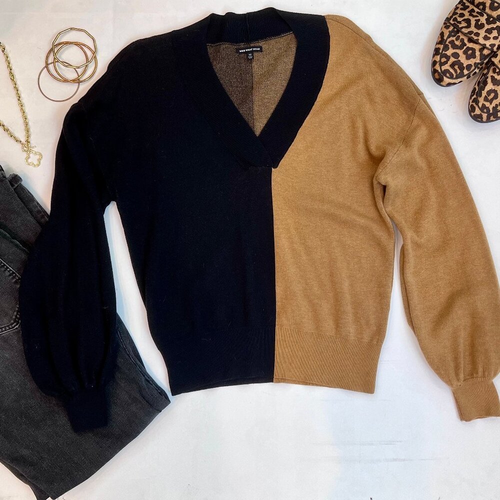 Who What Wear Black & Bronze Colorblock V-Neck Sweater - Size Med